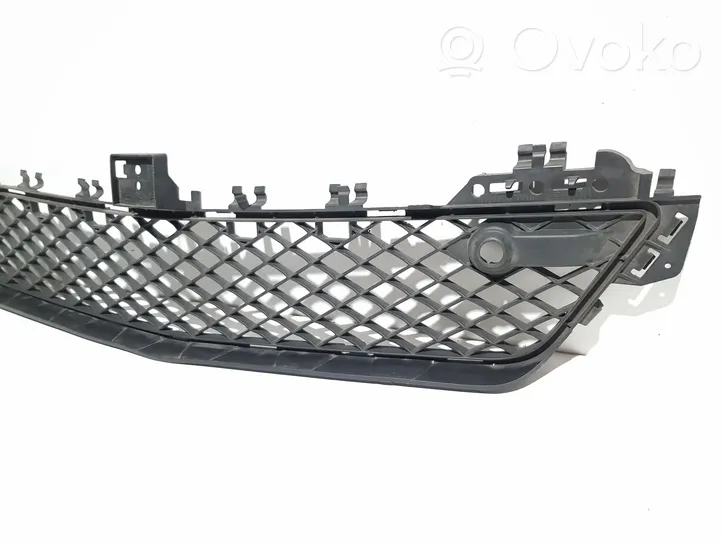 Mercedes-Benz C W204 Front bumper lower grill A2048851324