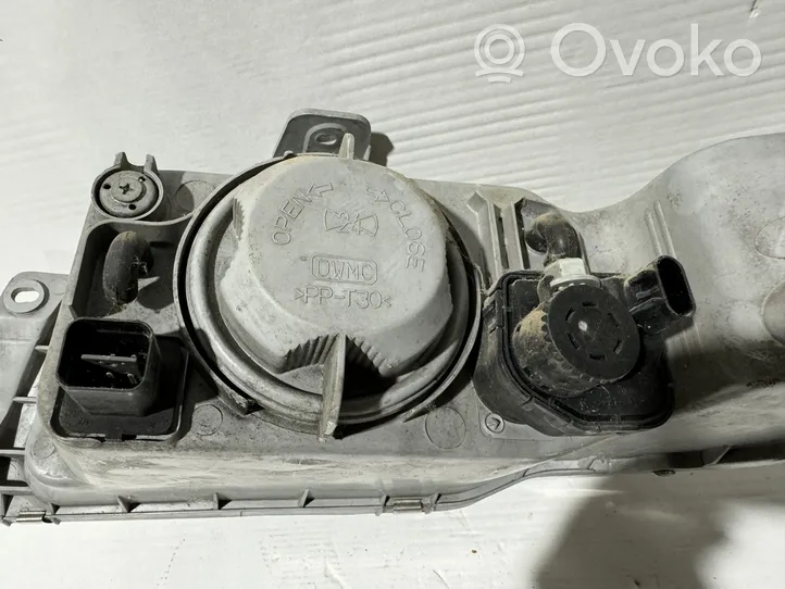 Daewoo Nubira Headlight/headlamp 0301000920