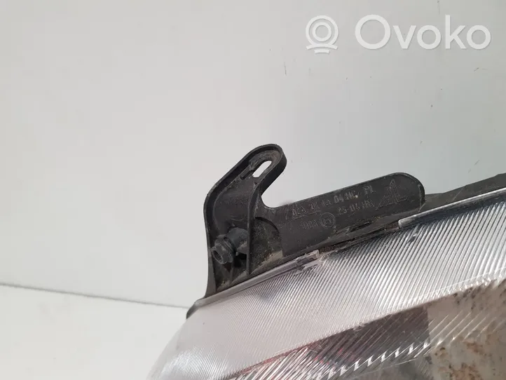 Opel Corsa C Etu-/Ajovalo 0301172201