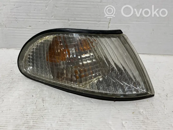 Hyundai Sonata Front indicator light 92302340