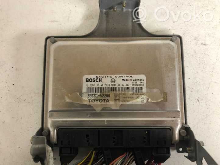 Toyota Yaris Verso Sterownik / Moduł ECU 0281010563