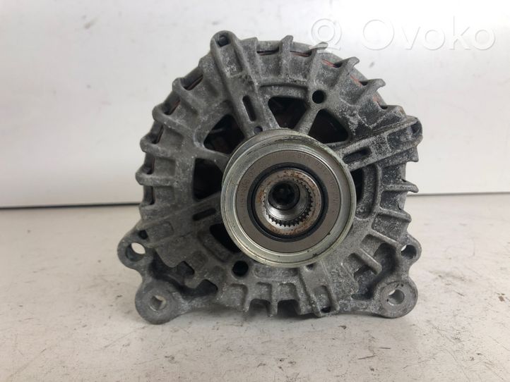 Audi A6 C7 Generatore/alternatore 04L903017A