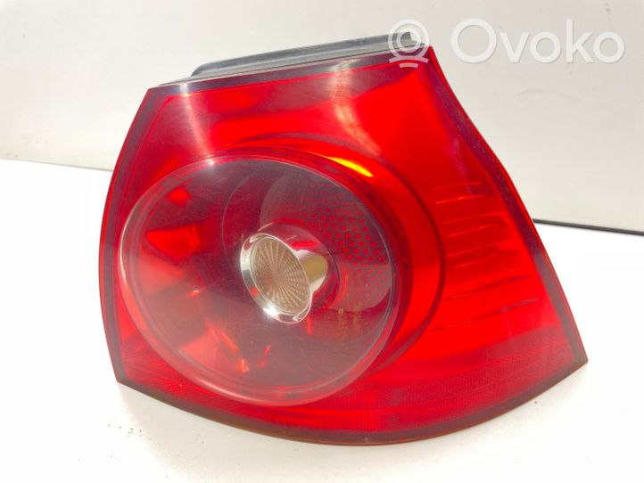 Volkswagen Golf V Lampa tylna 