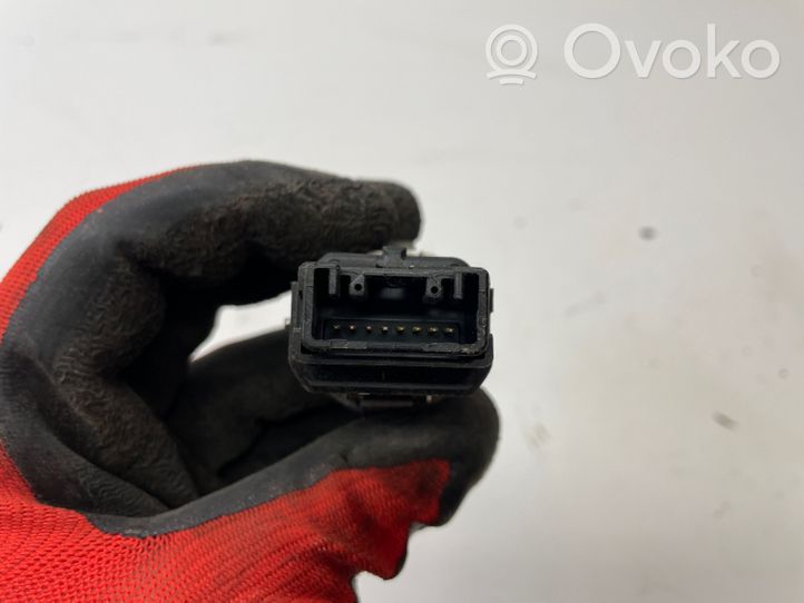 Toyota Corolla Verso E121 Bouton poussoir de démarrage du moteur 6842G68B