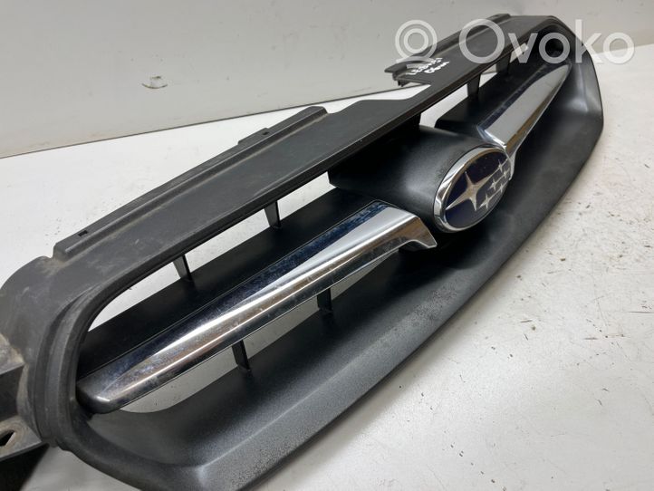 Subaru Legacy Maskownica / Grill / Atrapa górna chłodnicy 