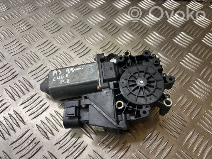 Audi A3 S3 8L Etuoven ikkunan nostomoottori 77430007