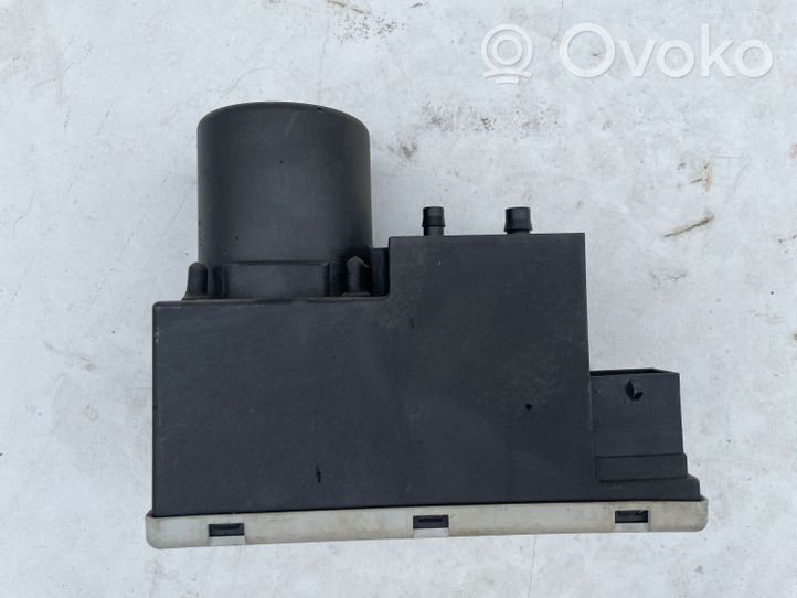 Audi A3 S3 8L Pompe à vide verrouillage central 8L0862257A