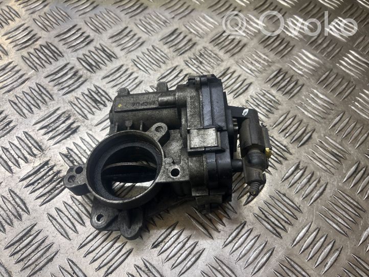 Opel Astra H Clapet d'étranglement 55199975