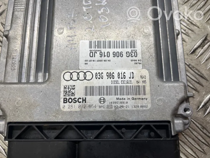 Audi A4 S4 B7 8E 8H Moottorin ohjainlaite/moduuli 03G906016JD