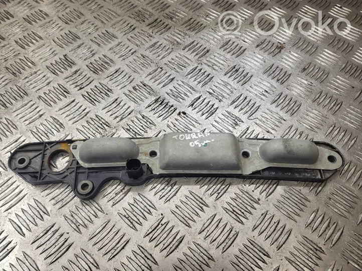 Volkswagen Touran I Lampa oświetlenia tylnej tablicy rejestracyjnej 3B5943021B