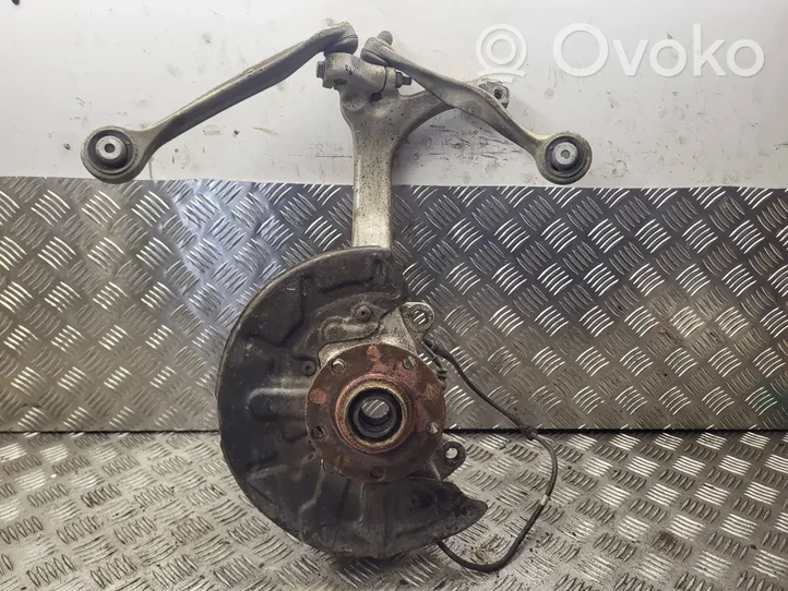 Audi A4 S4 B7 8E 8H Mozzo ruota anteriore 