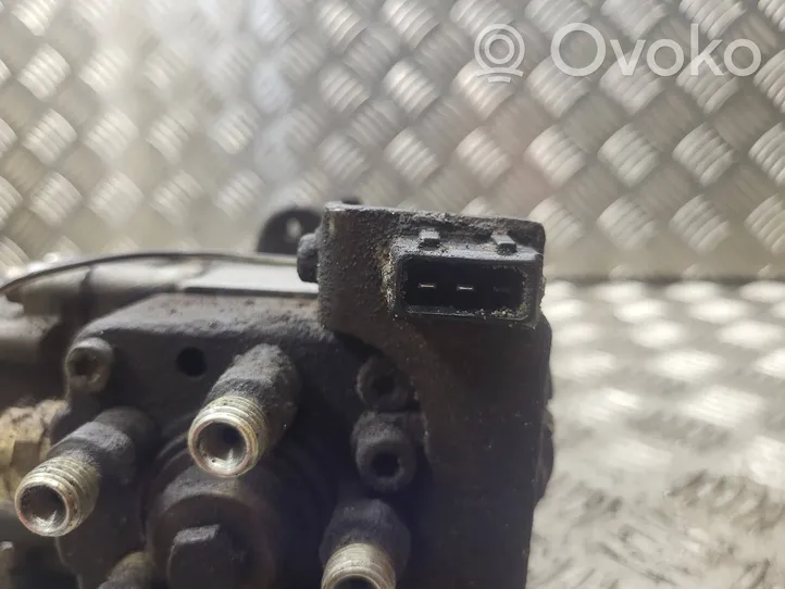 Volvo S70  V70  V70 XC Pompe d'injection de carburant à haute pression 0460415990