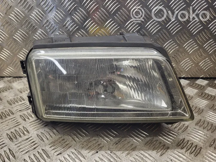 Audi A4 S4 B5 8D Lampa przednia 8D0941004E