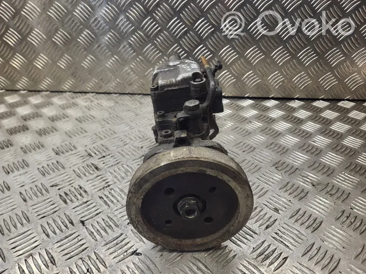 Volvo S70  V70  V70 XC Pompa ad alta pressione dell’impianto di iniezione 074130110M