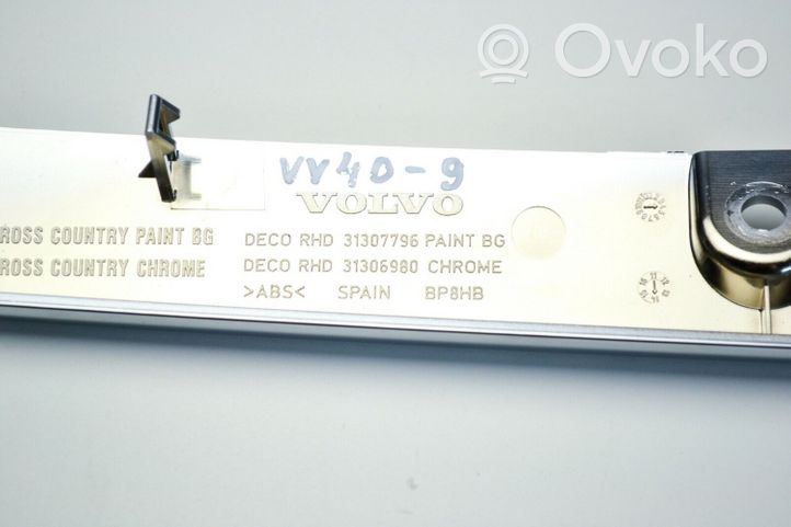 Volvo V40 Boîte à gants garniture de tableau de bord 31306980