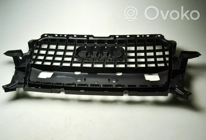 Audi Q5 SQ5 Maskownica / Grill / Atrapa górna chłodnicy 8R0853651