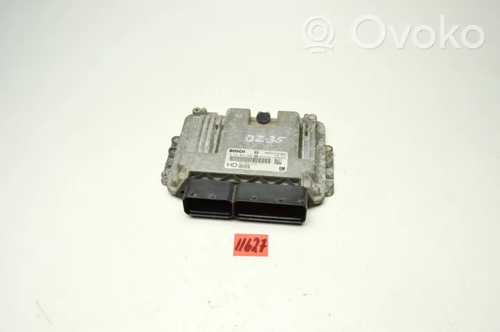 Vauxhall Zafira B Calculateur moteur ECU 0281014452