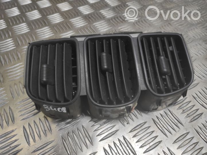 Dodge Caravan Centrālais gaisa ventilācijas režģis 05005520AB