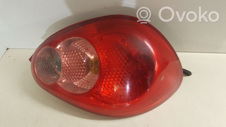 Toyota Aygo AB10 Lampa tylna 