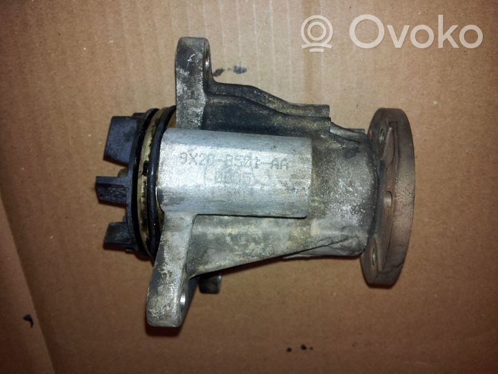 Jaguar XF Water pump 9X2Q8501AA