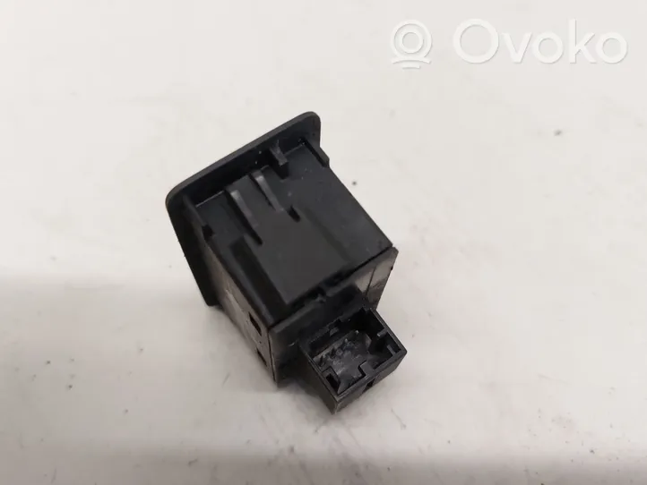 Audi A4 Allroad Tailgate/boot open switch button 4G0959831A