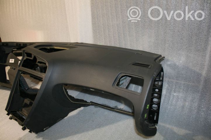 Volvo V70 Armaturenbrett Cockpit 9177707