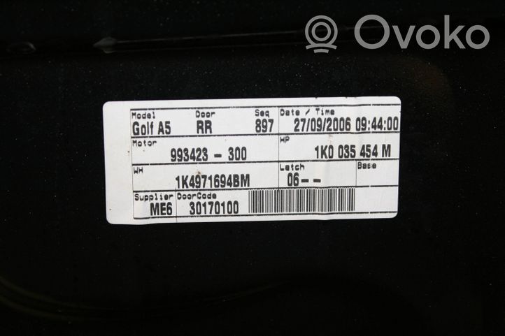 Volkswagen Golf V Drzwi tylne 1K6833312