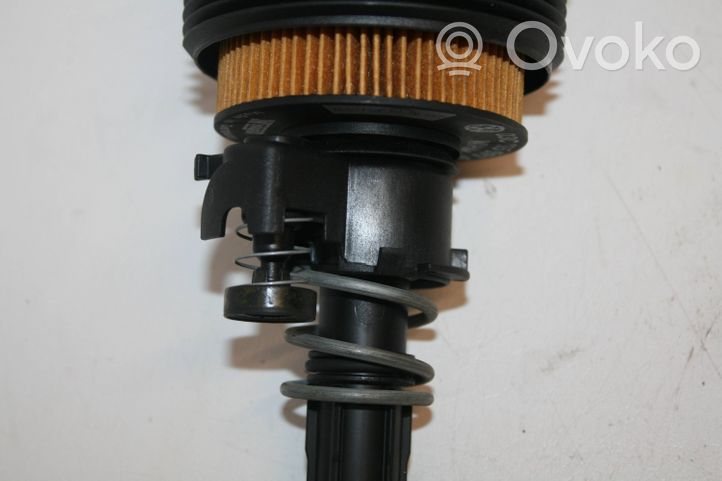 Volkswagen PASSAT B6 Couvercle de filtre à huile 03C115403F