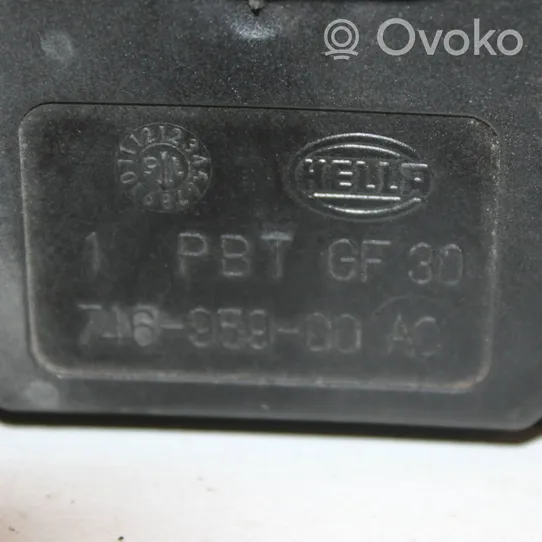 Audi A4 S4 B8 8K Moduł poziomowanie świateł Xenon 8U0941329