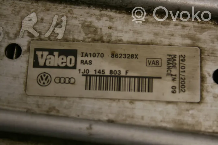 Volkswagen Bora Interkūlerio radiatorius 1J0145803F