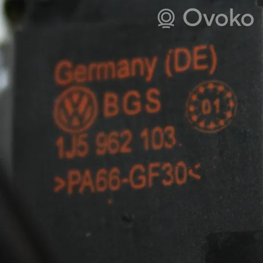 Volkswagen Bora Aizmugurējā pārsega slēdzene (ārpusē) 1J5962103