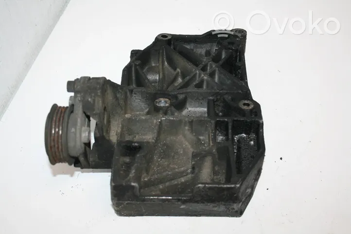 Audi A6 S6 C5 4B Variklio tvirtinimo kronšteinas 038260885C