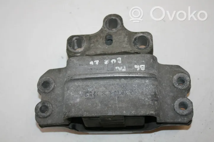 Volkswagen PASSAT B7 Support de moteur, coussinet 3C0199555