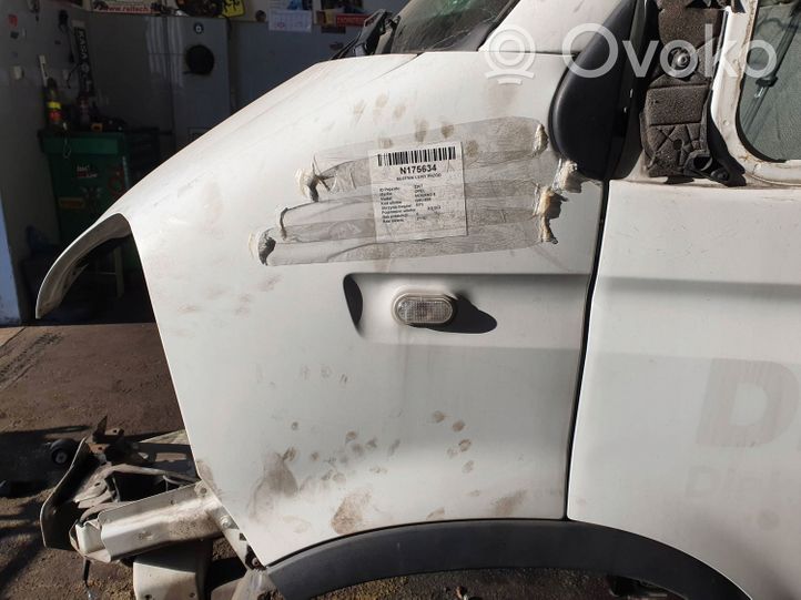 Opel Movano A Błotnik przedni Z11U