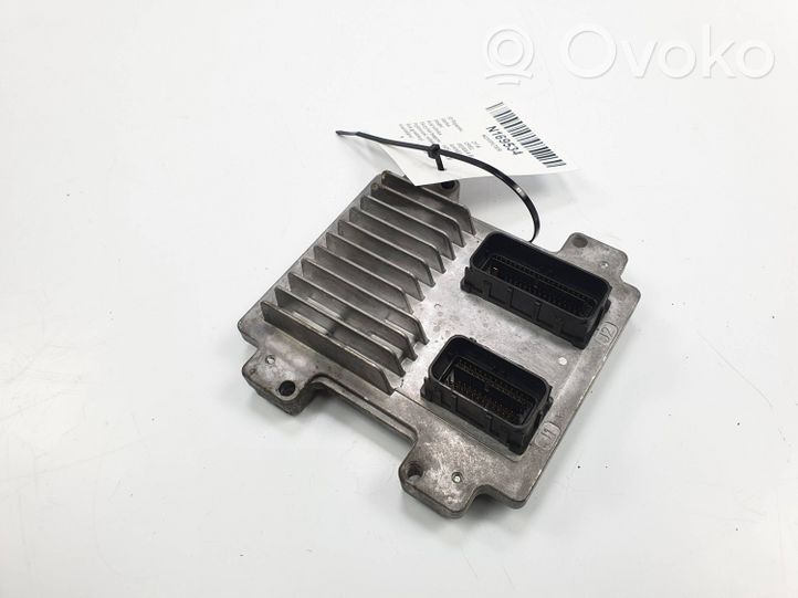 Opel Meriva B Блок управления двигателем ECU 12647212