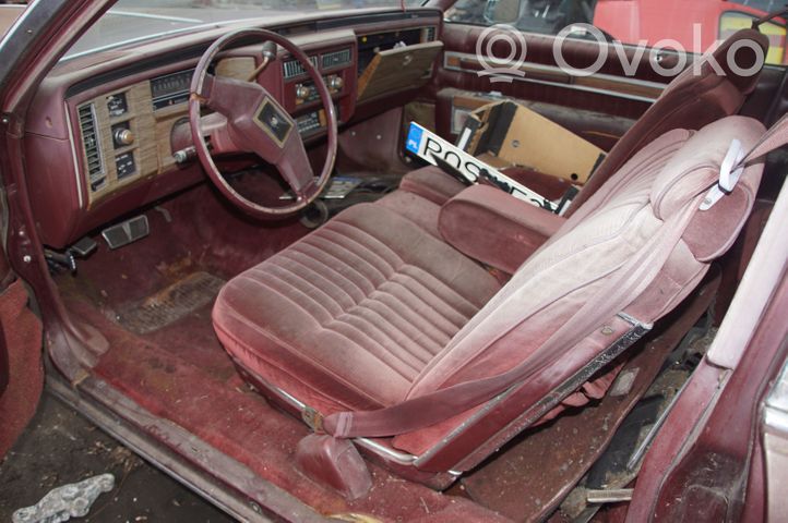 Cadillac DeVille Lokasuoja 1983