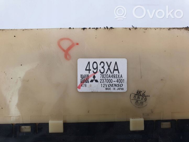 Mitsubishi Pajero Klimato kontrolės/ pečiuko kontrolės apdaila 7820A493XA