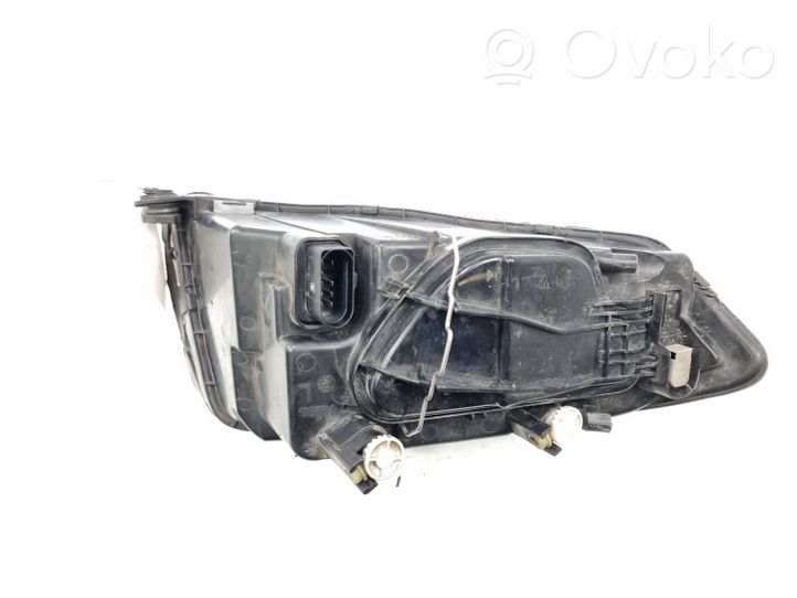 Audi A2 Lampa przednia 8Z0941003