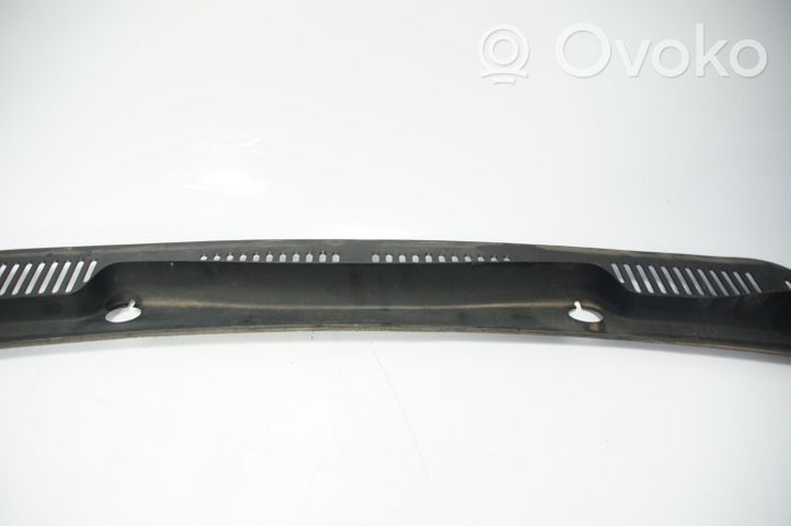 Volkswagen Caddy Wiper trim 2K0819403