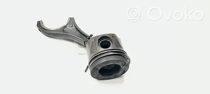 Mitsubishi Montero Piston 