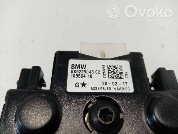 BMW 3 F30 F35 F31 Pystyantennin suodatin 65209229043