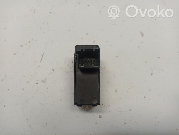 BMW 3 E36 Bouton de dégivrage pare-brise 61318371020