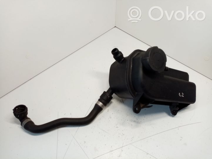 BMW X5 E53 Vase d'expansion / réservoir de liquide de refroidissement 17107503769