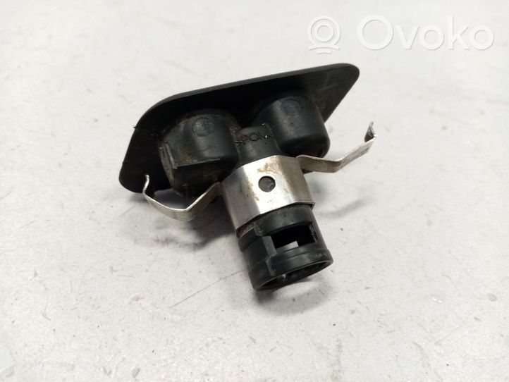 BMW 5 E39 Ugello a spruzzo lavavetri per faro 8360662