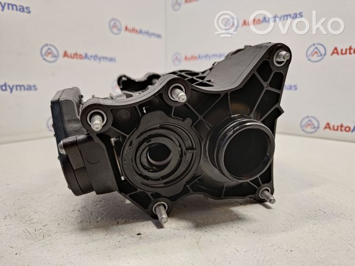 BMW X3 G01 Altra parte del motore 8642560