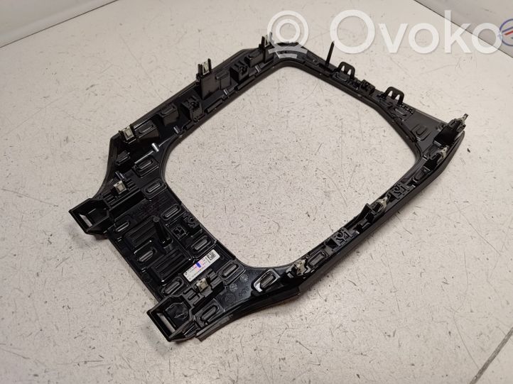6807242 BMW 3 G20 G21 Other center console (tunnel) element, 80.00  