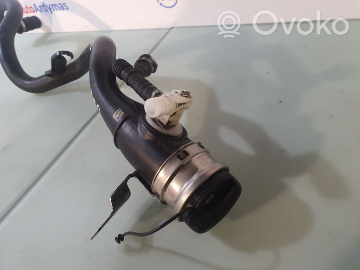 BMW 3 G20 G21 Tuyau de remplissage de réservoir de carburant 7449053