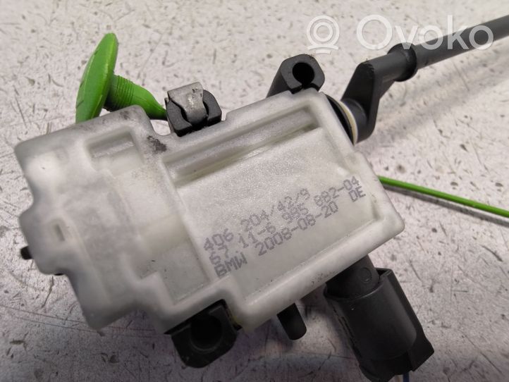 BMW X5 E70 Motorino del tappo del serbatoio del carburante 67116985882