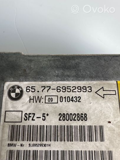 BMW 5 E60 E61 Turvatyynyn ohjainlaite/moduuli 6952993