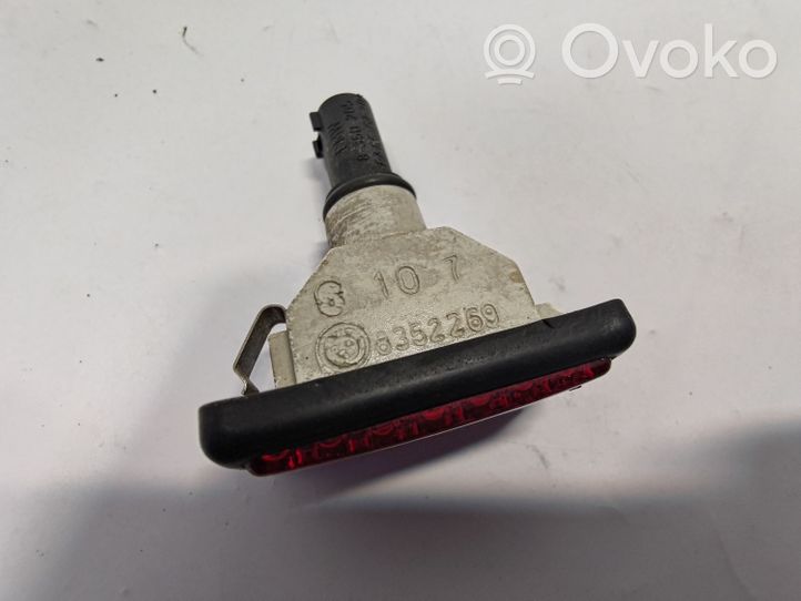 BMW 7 E38 Luce interna per portiera anteriore 8352269